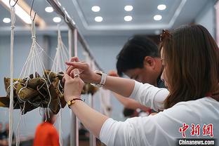 法兰克福官方晒龙年海报：祝大家新年快乐，龙年大吉！